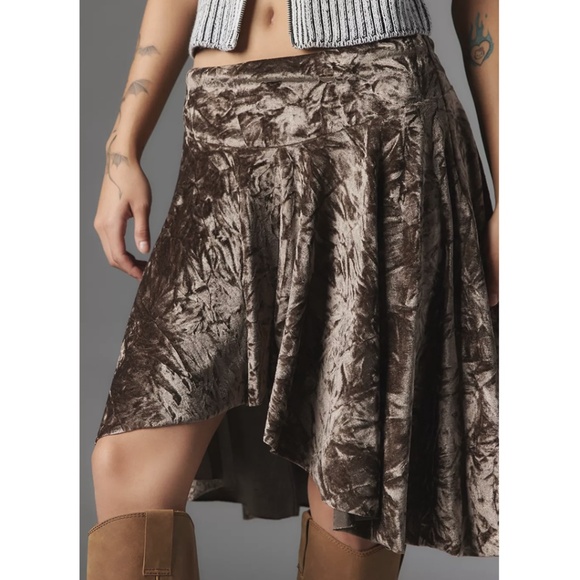 Urban Outfitters Crushed Velvet Mini Skirt Brown Small - Picture 5 of 15